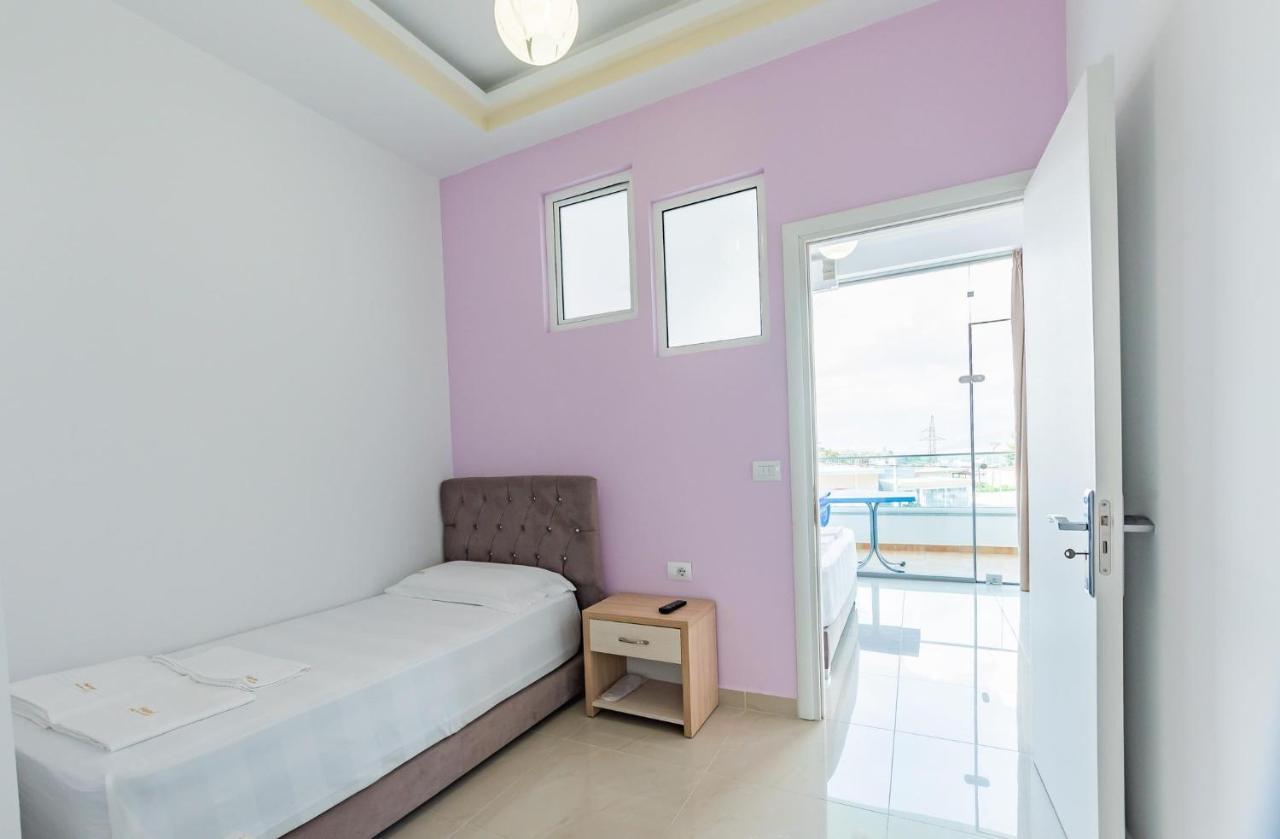 The City Gate Hotel Sarande Bagian luar foto