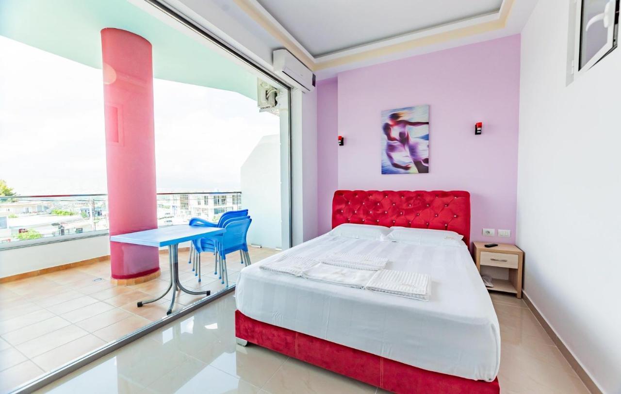The City Gate Hotel Sarande Bagian luar foto